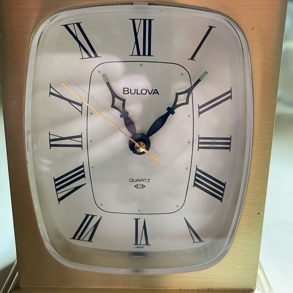 Bulova desk clock with alarm - Picture 2 of 5
